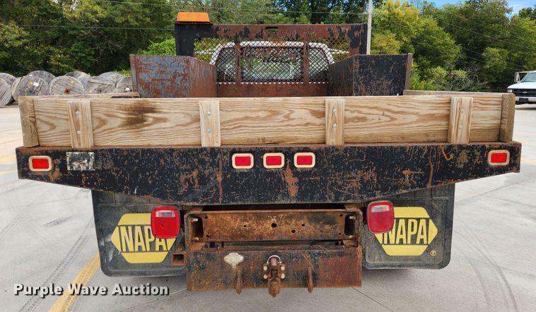 image for item MK9357 2000 Chevrolet 3500HD  flatbed pickup truck