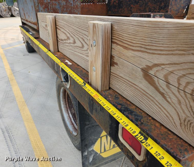 image for item MK9357 2000 Chevrolet 3500HD  flatbed pickup truck