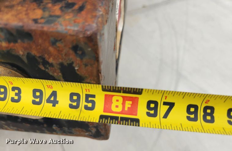 image for item MK9357 2000 Chevrolet 3500HD  flatbed pickup truck