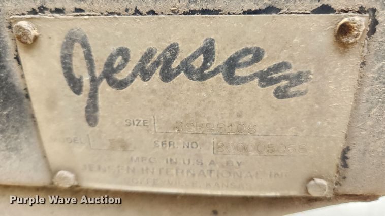 image for item MK9357 2000 Chevrolet 3500HD  flatbed pickup truck