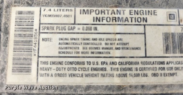 image for item MK9357 2000 Chevrolet 3500HD  flatbed pickup truck