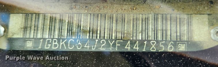 image for item MK9357 2000 Chevrolet 3500HD  flatbed pickup truck