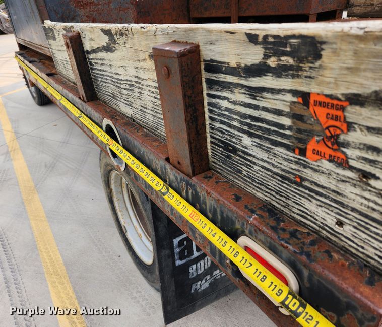 image for item MK9358 2000 Chevrolet 3500HD  flatbed pickup truck