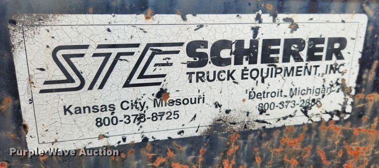 image for item MK9359 2000 Chevrolet 3500HD  flatbed pickup truck