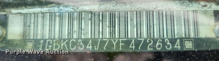 image for item MK9359 2000 Chevrolet 3500HD  flatbed pickup truck