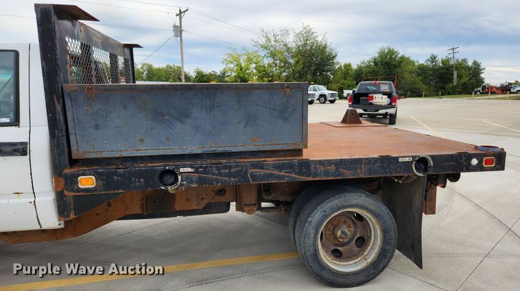 image for item MK9360 2000 Chevrolet 3500HD  flatbed pickup truck