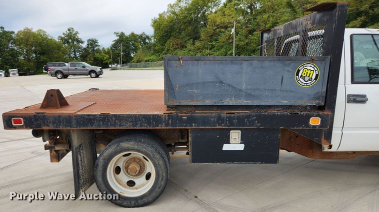 image for item MK9360 2000 Chevrolet 3500HD  flatbed pickup truck