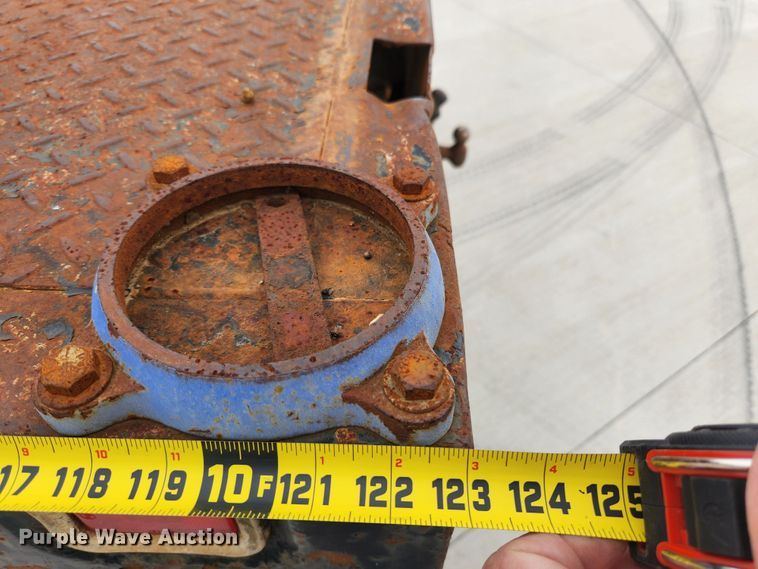 image for item MK9360 2000 Chevrolet 3500HD  flatbed pickup truck