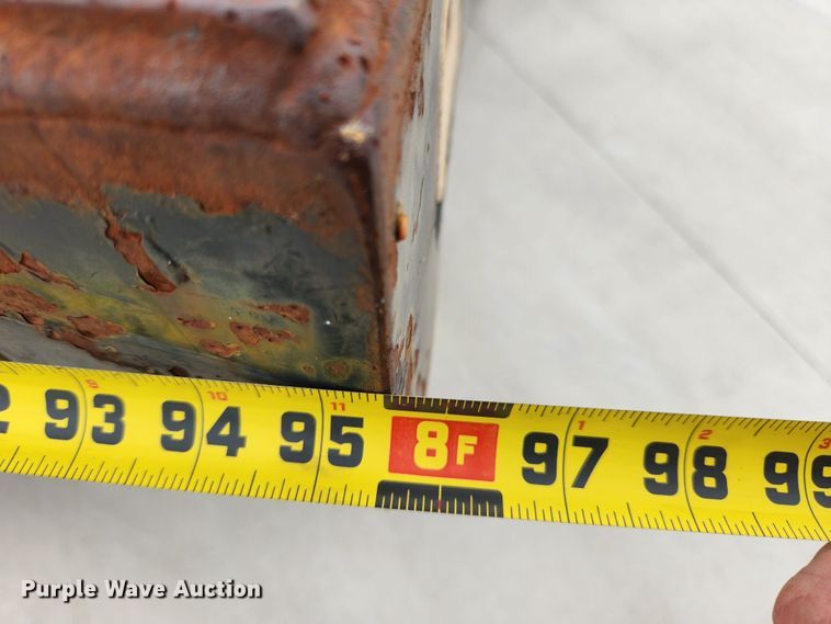 image for item MK9360 2000 Chevrolet 3500HD  flatbed pickup truck