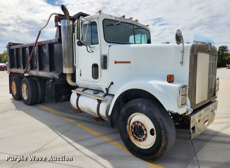 image for item MK9363 1991 International 9300  dump truck