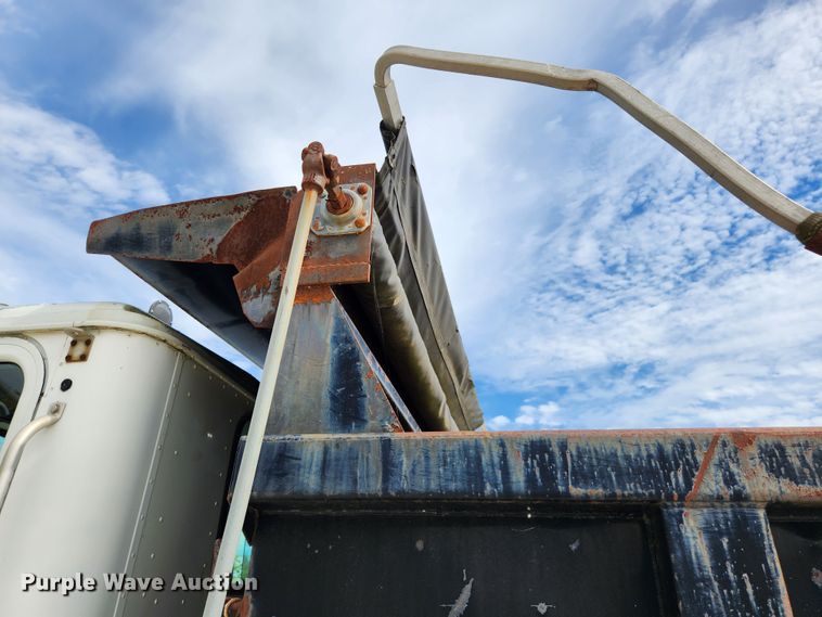 image for item MK9363 1991 International 9300  dump truck