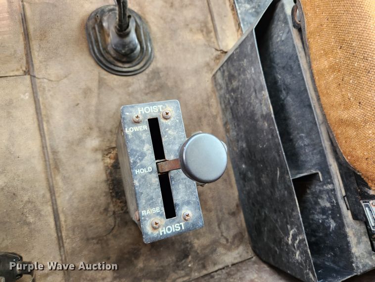 image for item MK9363 1991 International 9300  dump truck