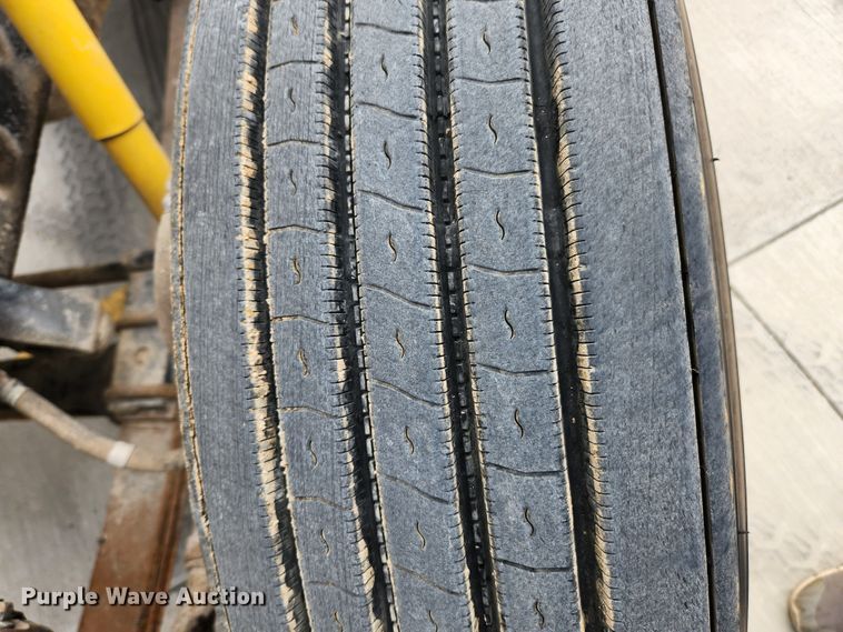 image for item MK9363 1991 International 9300  dump truck