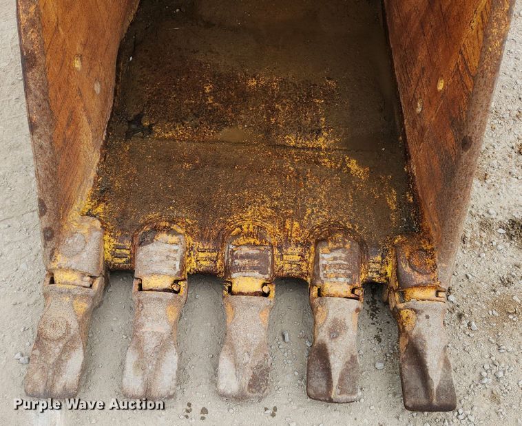 image for item MK9367 2005 Caterpillar 330CL  excavator