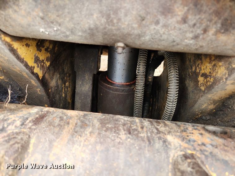 image for item MK9367 2005 Caterpillar 330CL  excavator