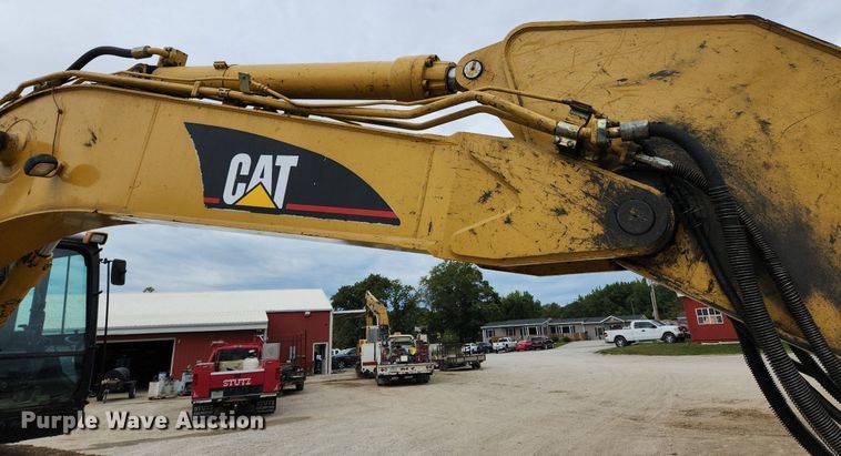 image for item MK9367 2005 Caterpillar 330CL  excavator