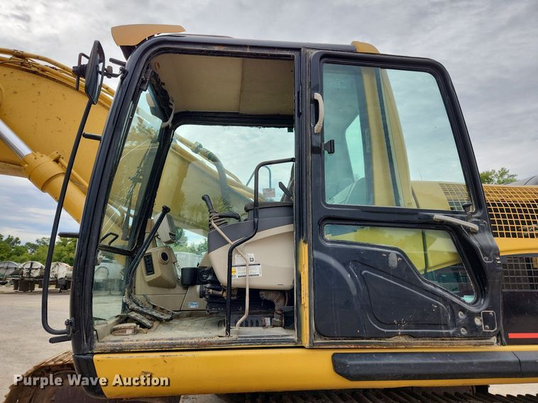 image for item MK9367 2005 Caterpillar 330CL  excavator