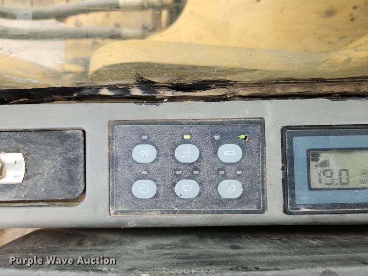 image for item MK9367 2005 Caterpillar 330CL  excavator