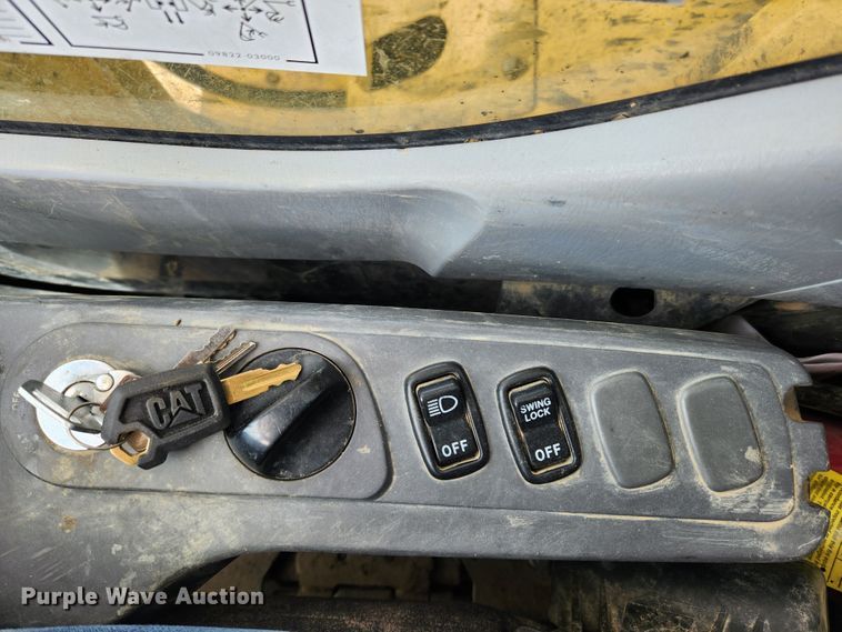 image for item MK9370 2008 Komatsu PC308USLC-3  excavator