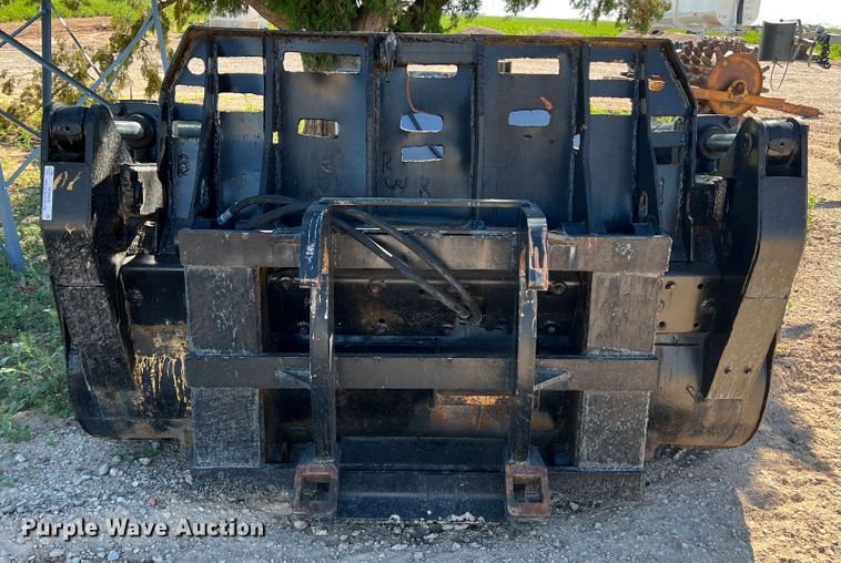 image for item MQ9826 Caterpillar  grapple bucket