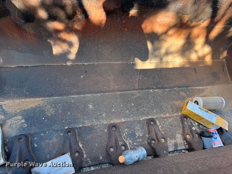 image for item MQ9826 Caterpillar  grapple bucket