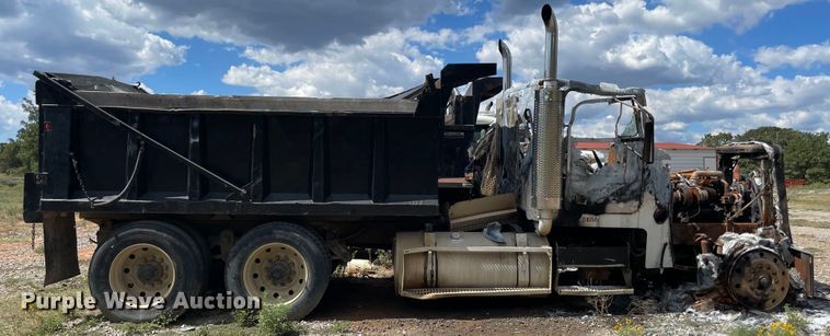 image for item MR9358 1987 Freightliner FLC  dump truck