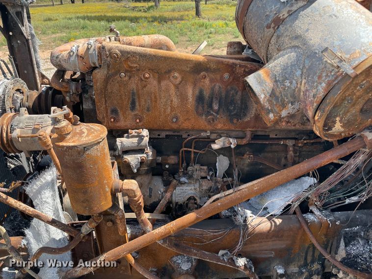 image for item MR9358 1987 Freightliner FLC  dump truck