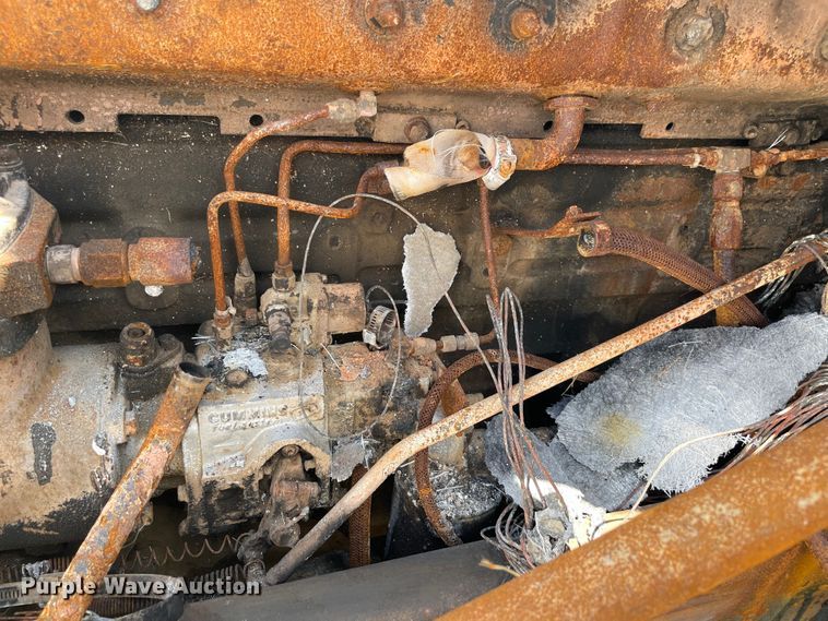 image for item MR9358 1987 Freightliner FLC  dump truck