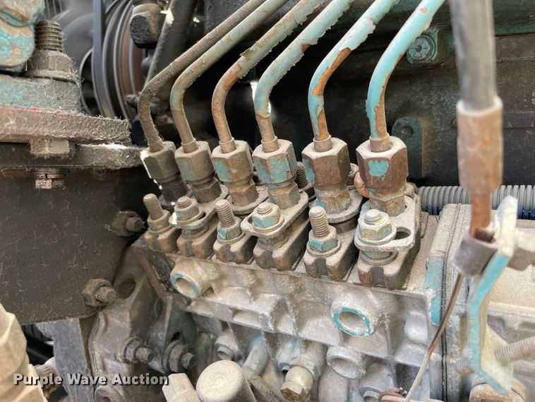 image for item MR9367 1992 International 4900  winch truck