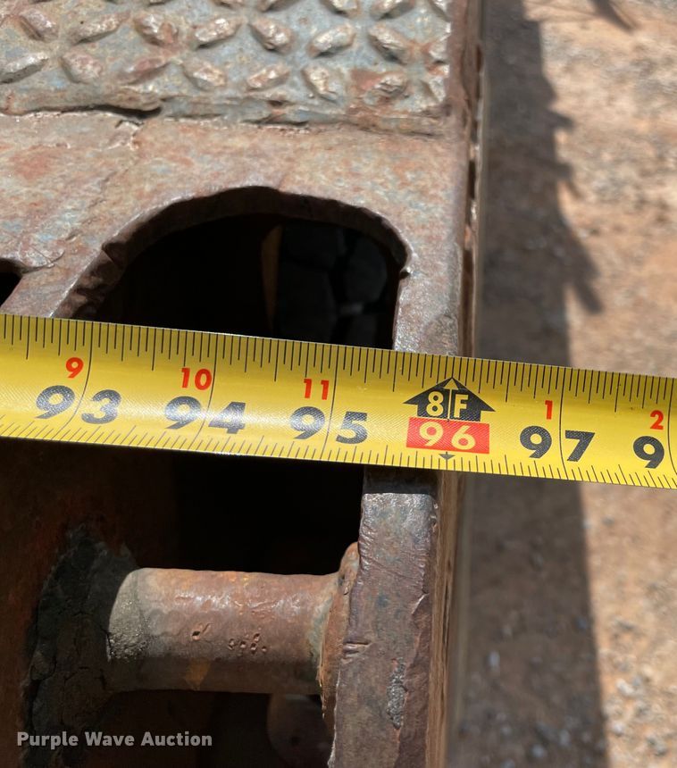 image for item MR9367 1992 International 4900  winch truck