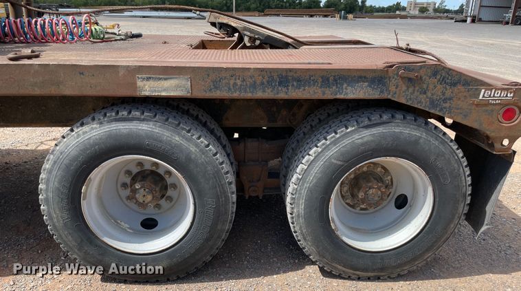 image for item MR9367 1992 International 4900  winch truck