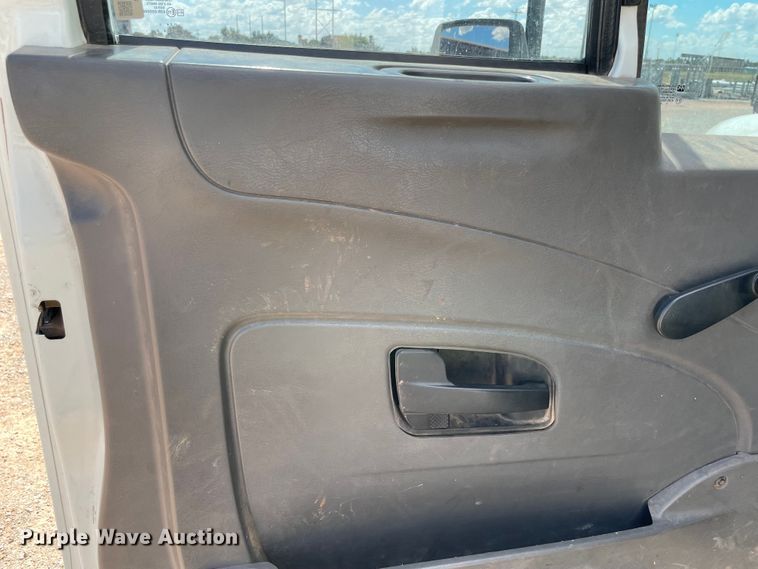 image for item MR9368 2009 International WorkStar 7500  bucket truck