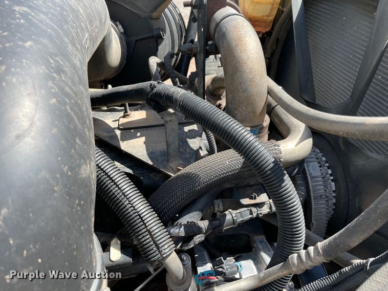 image for item MR9368 2009 International WorkStar 7500  bucket truck