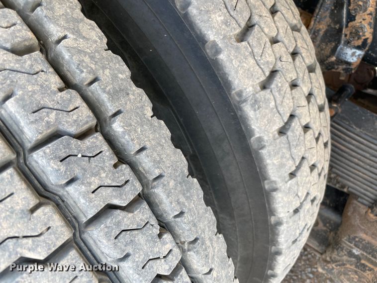 image for item MR9368 2009 International WorkStar 7500  bucket truck