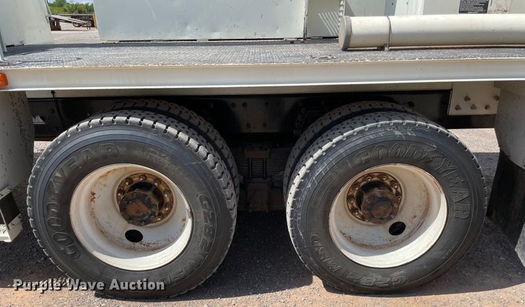 image for item MR9368 2009 International WorkStar 7500  bucket truck