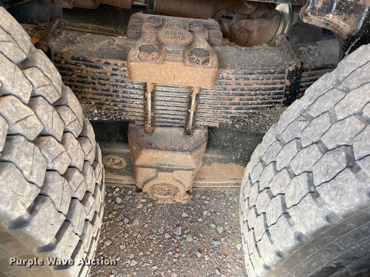 image for item MR9368 2009 International WorkStar 7500  bucket truck