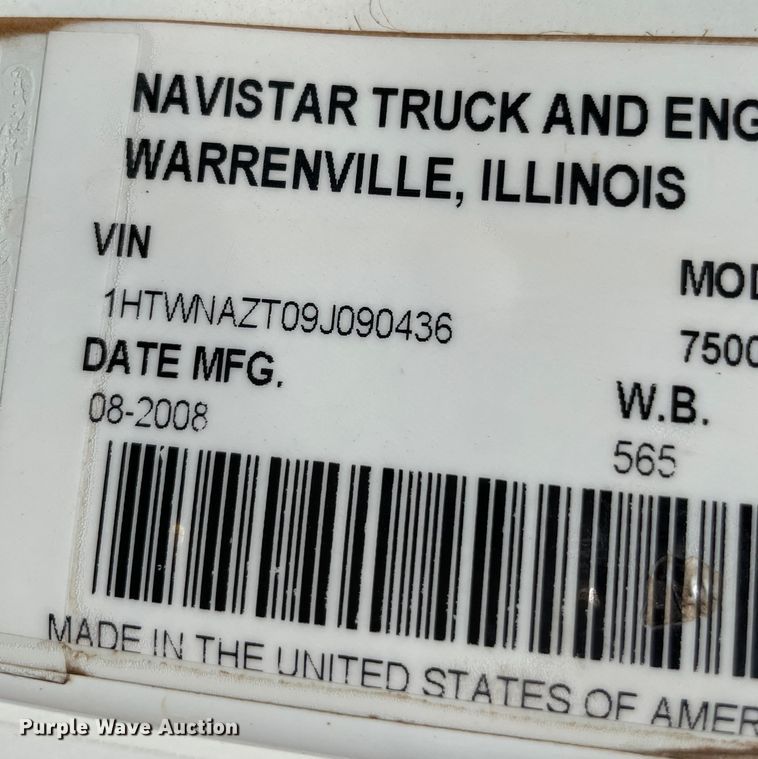 image for item MR9368 2009 International WorkStar 7500  bucket truck