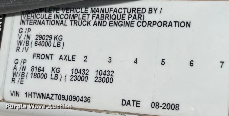 image for item MR9368 2009 International WorkStar 7500  bucket truck