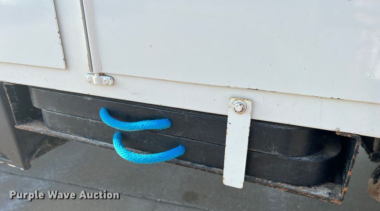 image for item MR9882 2016 Freightliner Business Class M2  digger derrick truck