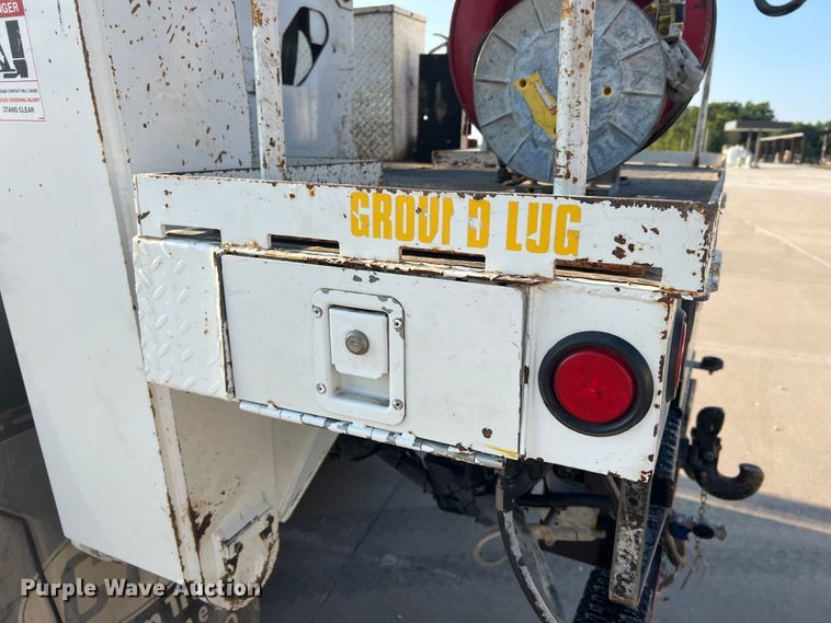 image for item MR9882 2016 Freightliner Business Class M2  digger derrick truck