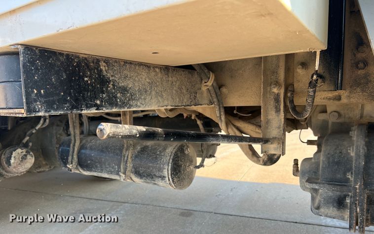 image for item MR9882 2016 Freightliner Business Class M2  digger derrick truck