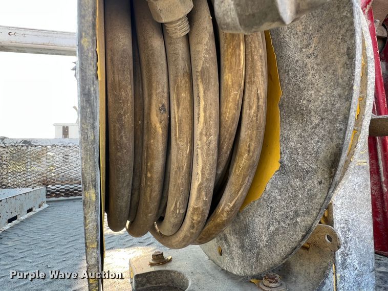 image for item MR9882 2016 Freightliner Business Class M2  digger derrick truck