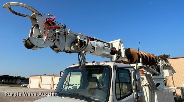 image for item MR9882 2016 Freightliner Business Class M2  digger derrick truck