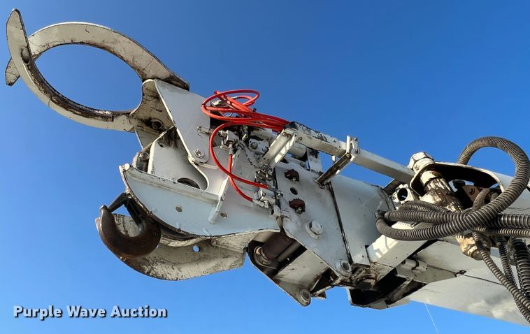 image for item MR9882 2016 Freightliner Business Class M2  digger derrick truck