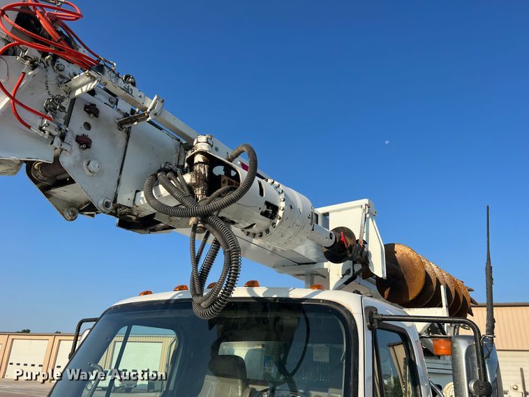 image for item MR9882 2016 Freightliner Business Class M2  digger derrick truck