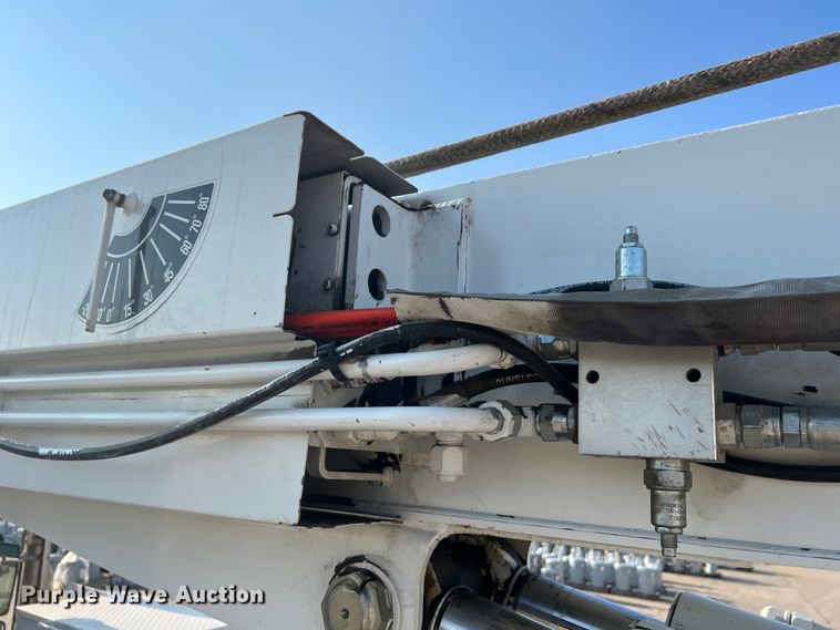 image for item MR9882 2016 Freightliner Business Class M2  digger derrick truck