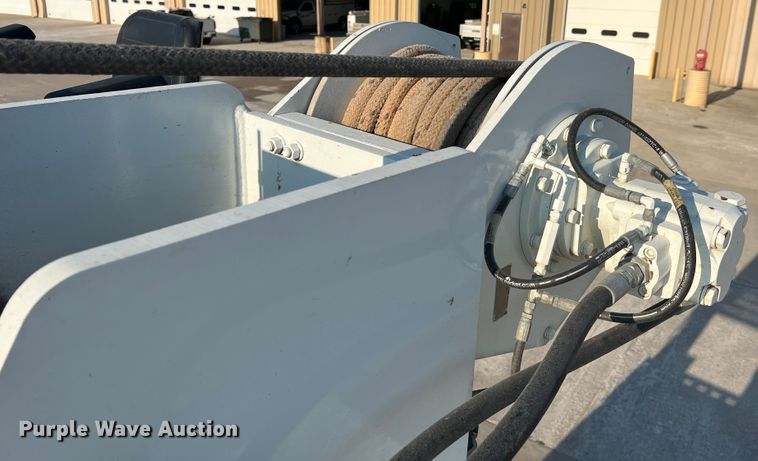 image for item MR9882 2016 Freightliner Business Class M2  digger derrick truck