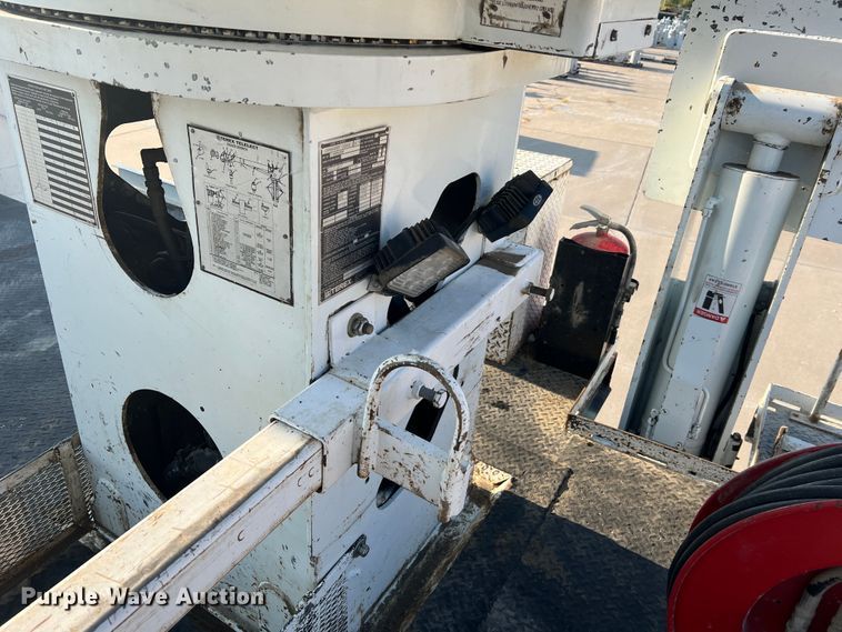 image for item MR9882 2016 Freightliner Business Class M2  digger derrick truck