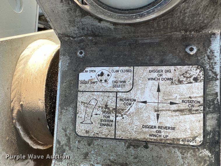 image for item MR9882 2016 Freightliner Business Class M2  digger derrick truck