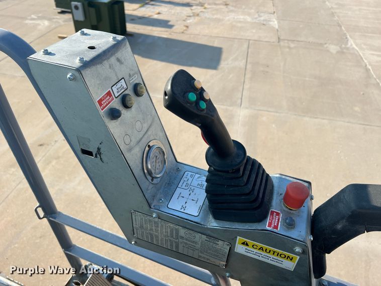 image for item MR9882 2016 Freightliner Business Class M2  digger derrick truck